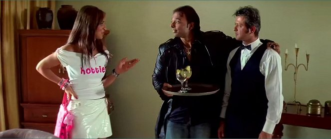 Dhoom - Z filmu - Esha Deol, Uday Chopra