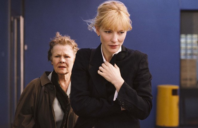 Zápisky o skandálu - Z filmu - Judi Dench, Cate Blanchett