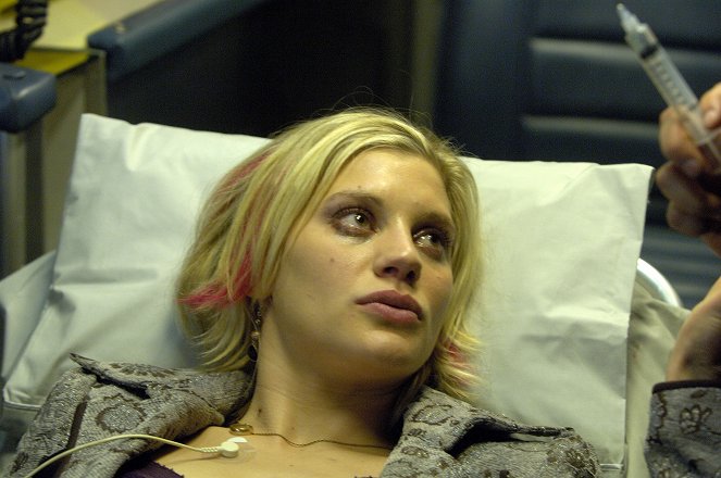 White Noise 2: La Luz - De la película - Katee Sackhoff