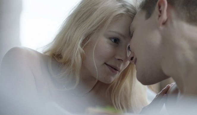 Kaksi tarinaa rakkaudesta - Kuvat elokuvasta - Pamela Tola, Espen Klouman Høiner