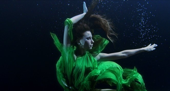 Noste - Tanssi veden alla - Kuvat elokuvasta - Ethel Röhr