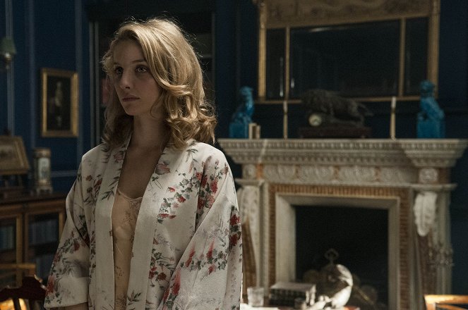 Fleming : The Man Who Would Be Bond - Episode 1 - Film - Annabelle Wallis