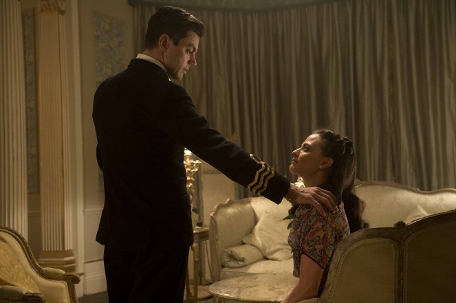 Fleming : The Man Who Would Be Bond - Episode 3 - Film - Dominic Cooper, Lara Pulver