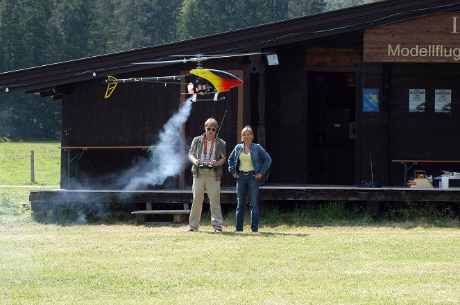 Vraždy v Kitzbühelu - Mord aus der Luft - Z filmu