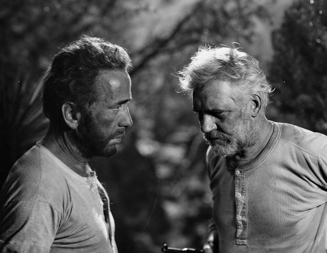 Der Schatz der Sierra Madre - Filmfotos - Humphrey Bogart, Walter Huston