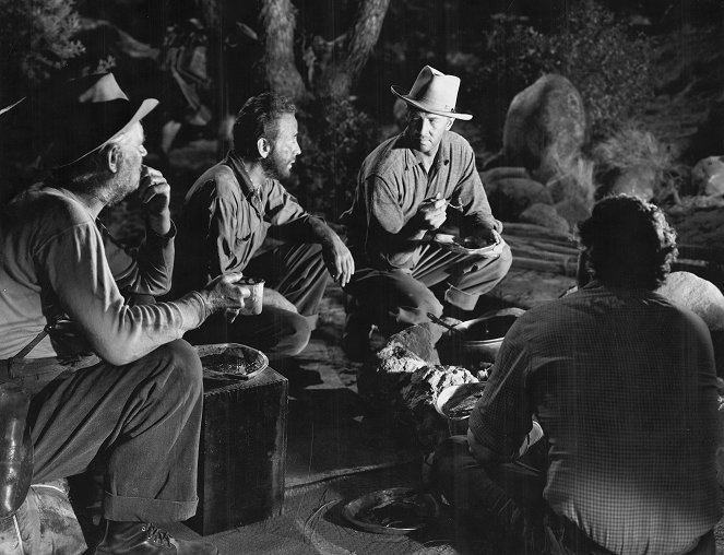 Skarb Sierra Madre - Z filmu - Walter Huston, Humphrey Bogart