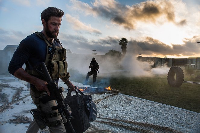 13 Hours: The Secret Soldiers Of Benghazi - Filmfotos - John Krasinski