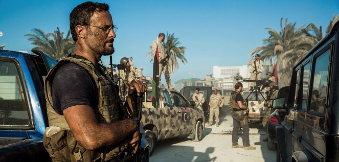 13 godzin: Tajna misja w Benghazi - Z filmu - Dominic Fumusa