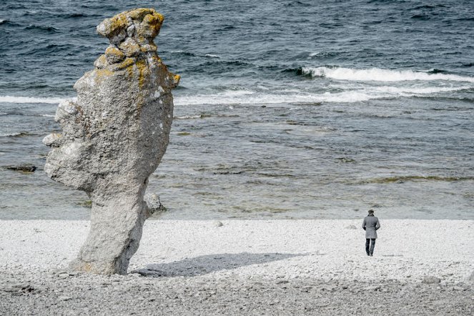 Der Kommissar und das Meer - In einer sternlosen Nacht - Kuvat elokuvasta