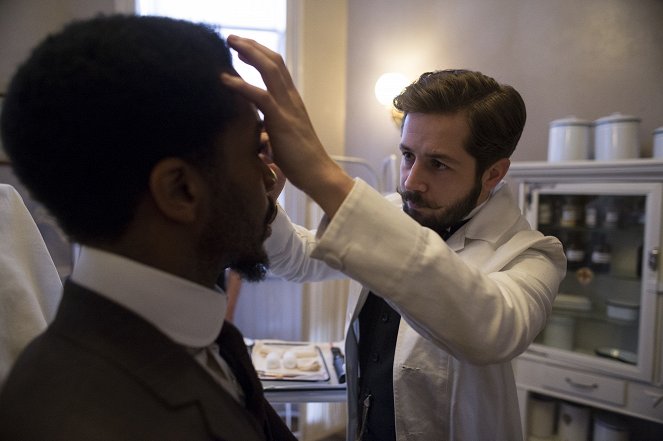 Knick: Doktoři bez hranic - This Is All We Are - Z filmu - André Holland, Michael Angarano