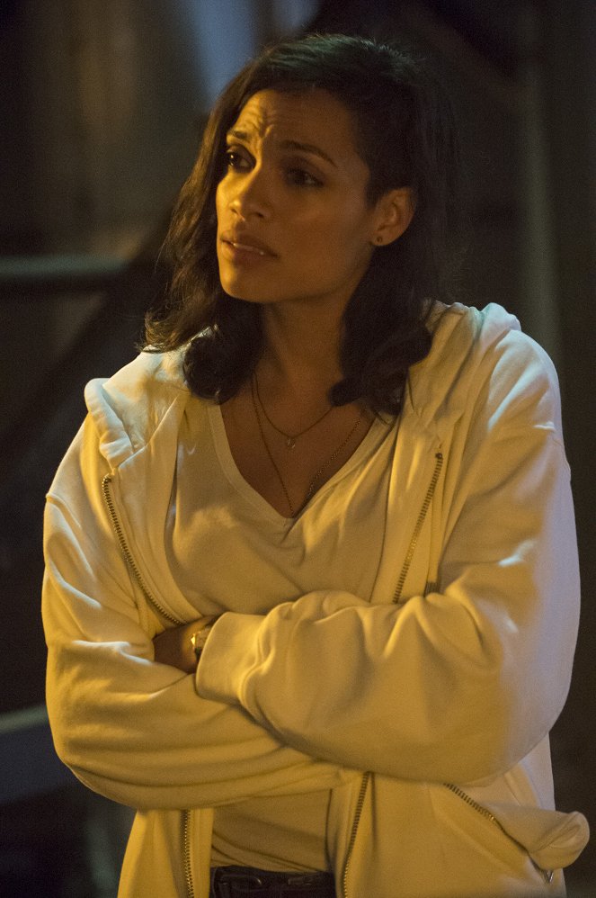 Daredevil - Season 1 - Cut Man - Photos - Rosario Dawson