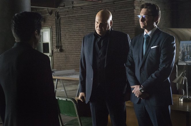 Daredevil - Shadows in the Glass - Photos - Vincent D'Onofrio, Toby Leonard Moore
