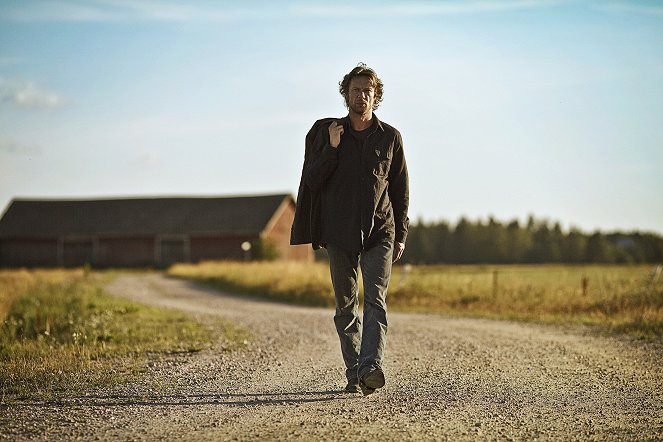 Vares - Den smala vägens vandrare - Kuvat elokuvasta - Antti Reini