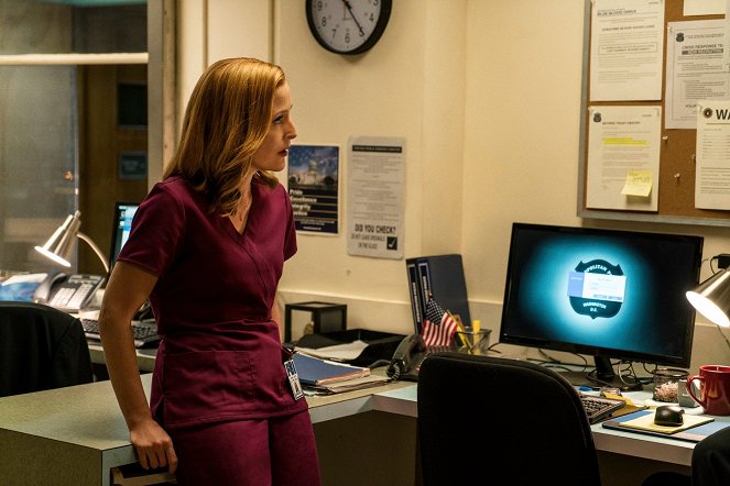 The X-Files - Founder's Mutation - Photos - Gillian Anderson