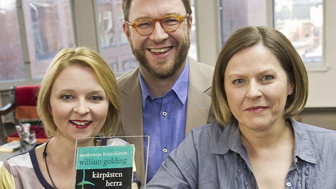 10 kirjaa vallasta - Werbefoto - Anna Kortelainen, Timo Harakka, Heidi Hautala
