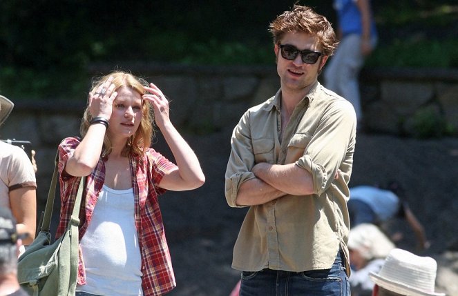 Nezapomeň na mě - Z natáčení - Emilie de Ravin, Robert Pattinson