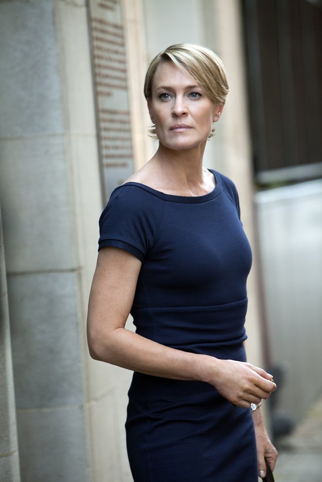 House of Cards - Chapter 6 - Photos - Robin Wright