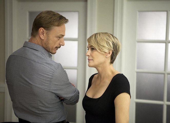 House of Cards - Chapter 9 - Photos - Ben Daniels, Robin Wright