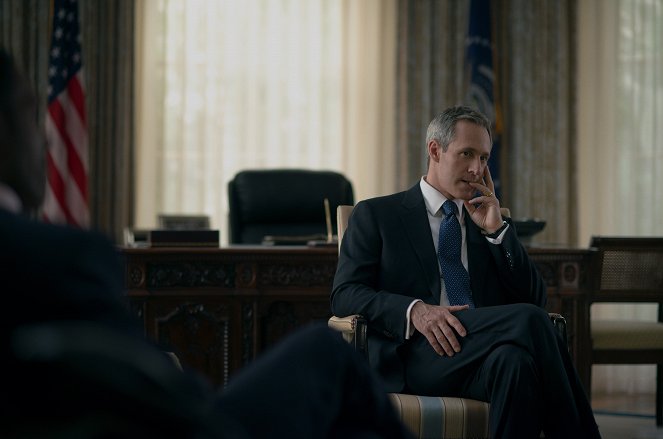 House of Cards - Nouvelle base - Film - Michel Gill