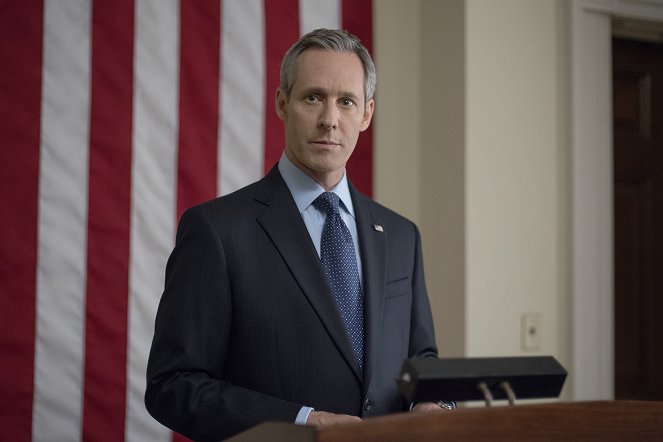 House of Cards - Season 2 - Chapter 16 - Photos - Michel Gill