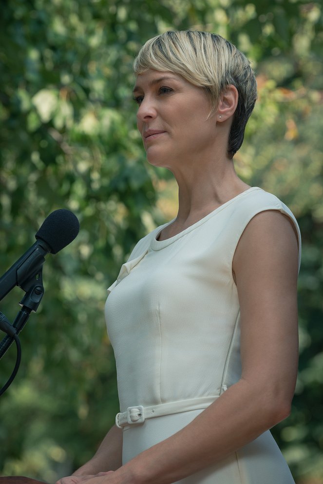 House of Cards - Chapter 22 - Photos - Robin Wright