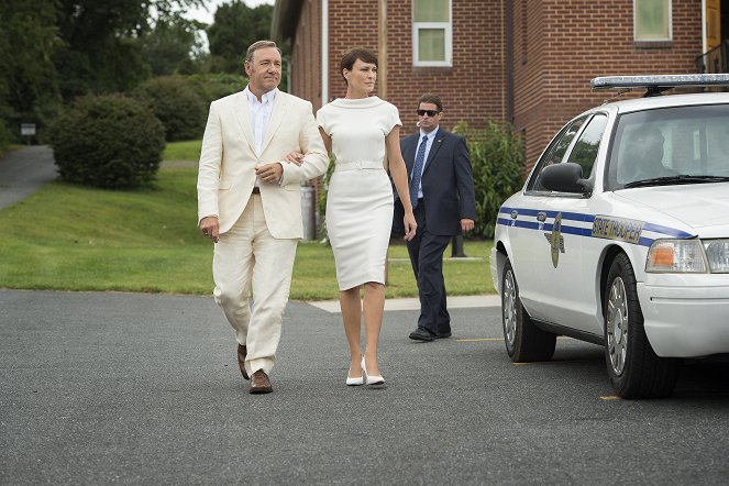 House of Cards - Chapter 33 - Photos - Kevin Spacey, Robin Wright