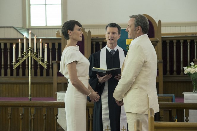 House of Cards - Chapter 33 - Photos - Robin Wright, Kevin Spacey