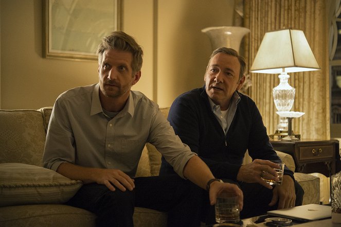 House of Cards - Chapter 33 - Photos - Paul Sparks, Kevin Spacey