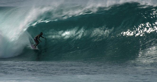 The Perfect Wave - Photos
