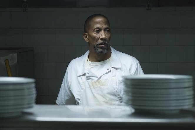 House of Cards - Chapter 34 - Photos - Reg E. Cathey