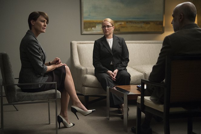 House of Cards - Chapter 36 - Photos - Robin Wright, Heidi Armbruster