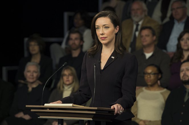 House of Cards - Chapter 37 - Photos - Molly Parker