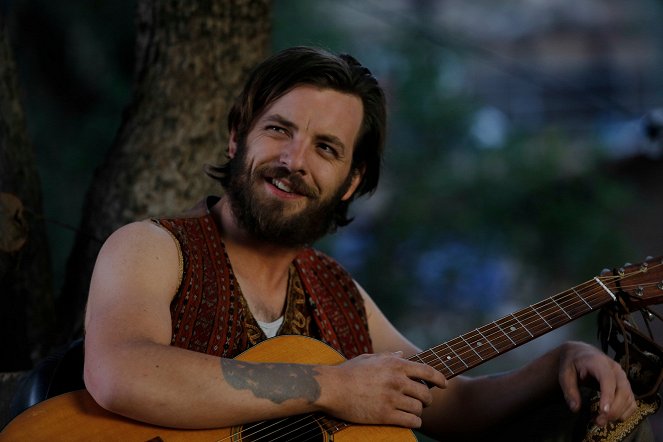 Aquarius - Season 1 - (Please Let Me Love You And) It Won't Be Wrong - Photos - Gethin Anthony