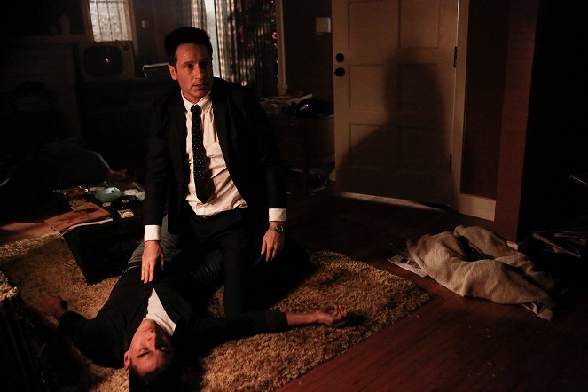 Aquarius - Old Ego Is a Too Much Thing - Van film - David Duchovny