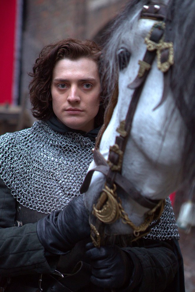 The White Queen - Poison and Malmsey Wine - Promo - Aneurin Barnard