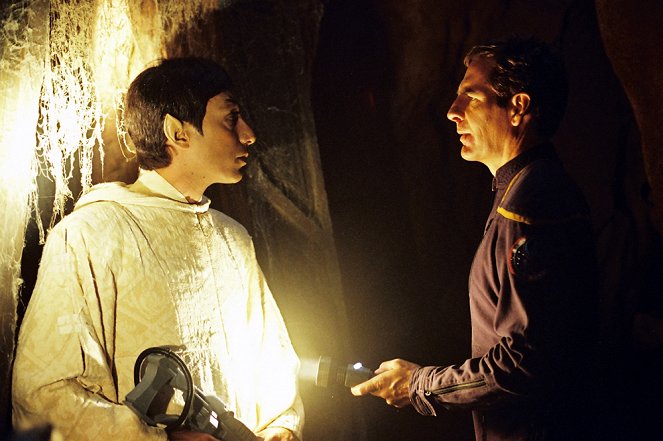 Star Trek: Enterprise - Season 1 - The Andorian Incident - Photos - Richard Tanner, Scott Bakula