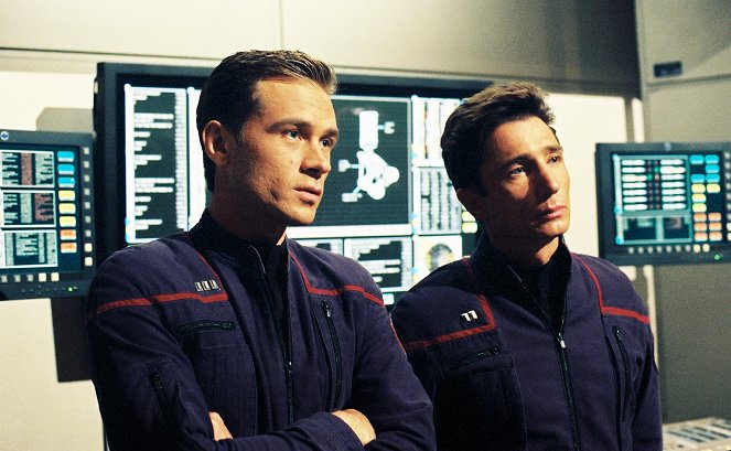 Star Trek: Enterprise - Season 1 - Silent Enemy - Photos - Connor Trinneer, Dominic Keating