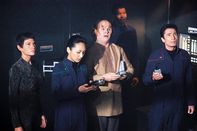 Star Trek: Enterprise - Vox Sola - Photos - Jolene Blalock, Linda Park, John Billingsley, Dominic Keating