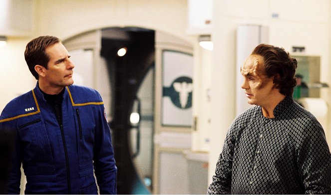 Star Trek: Enterprise - Season 2 - The Breach - Photos - Scott Bakula, John Billingsley