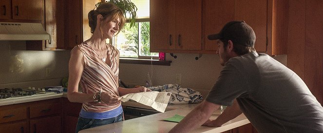 99 Casas - Do filme - Laura Dern, Andrew Garfield