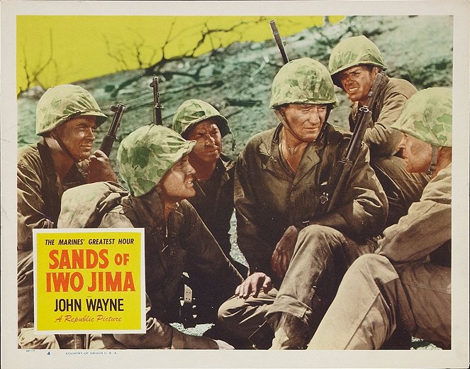 V písku ostrova Iwo Jima - Fotosky - John Wayne