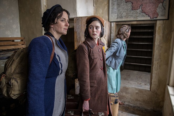 Das Tagebuch der Anne Frank - Kuvat elokuvasta - Martina Gedeck, Lea van Acken