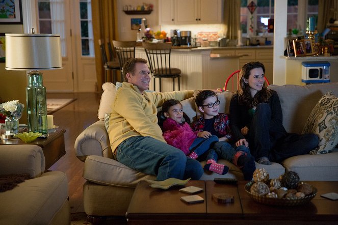 Daddy's Home - Ein Vater zu viel - Filmfotos - Will Ferrell, Scarlett Estevez, Owen Vaccaro, Linda Cardellini