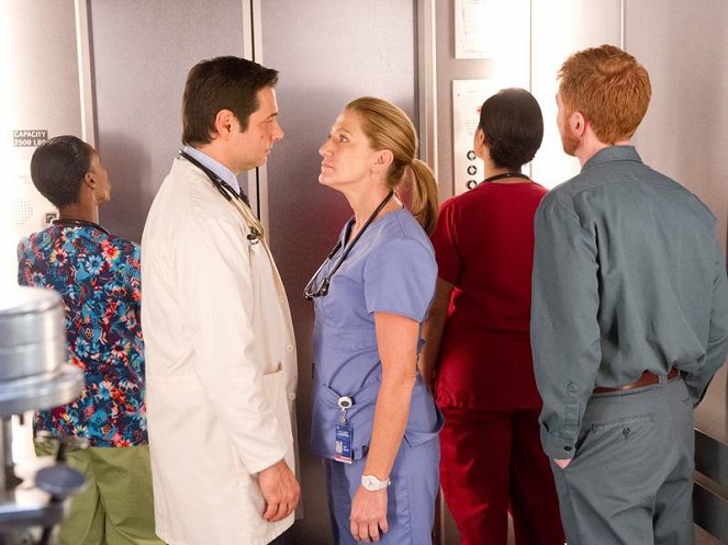 Nurse Jackie - Kuvat elokuvasta - Adam Ferrara, Edie Falco