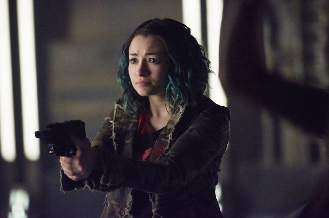 Dark Matter - Episode 13 - De la película - Jodelle Ferland