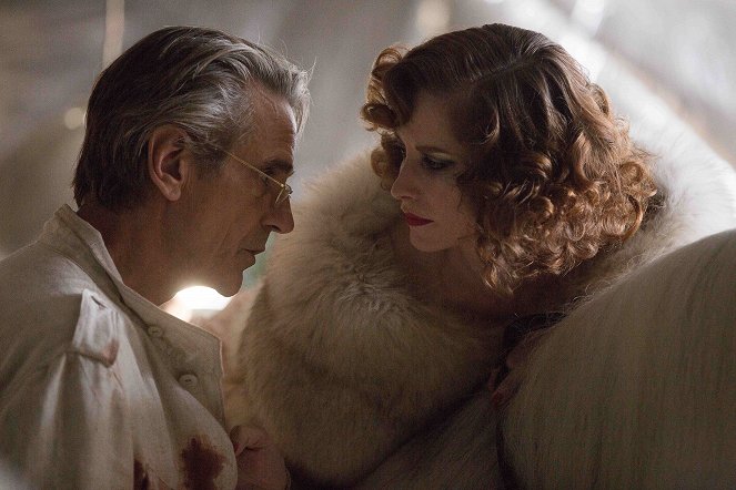 Jeremy Irons, Sienna Guillory