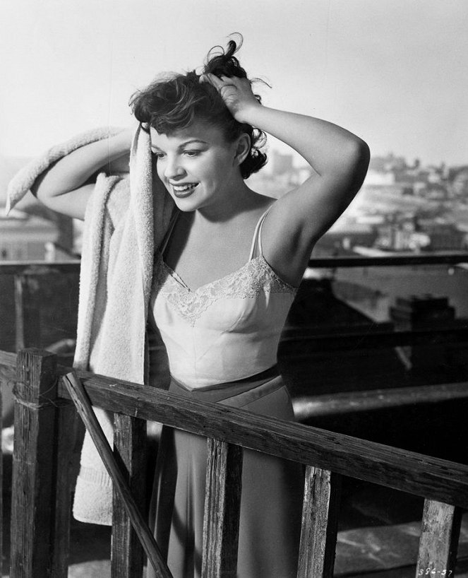 Ein neuer Stern am Himmel - Filmfotos - Judy Garland