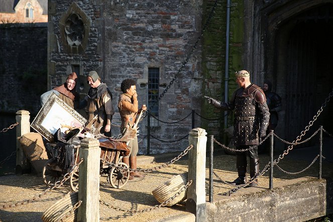 Galavant - World's Best Kiss - Photos - Luke Youngblood, Vinnie Jones