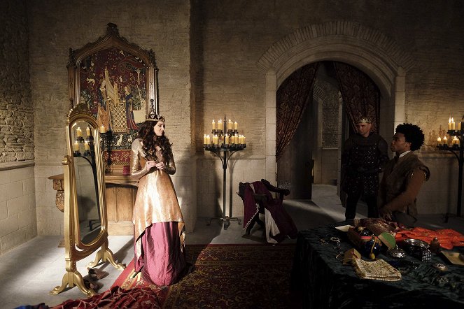 Galavant - Bewitched, Bothered, and Belittled - Film - Mallory Jansen, Vinnie Jones, Luke Youngblood