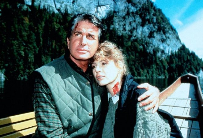 Das Paradies am Ende der Berge - Film - George Hamilton, Julia Kent